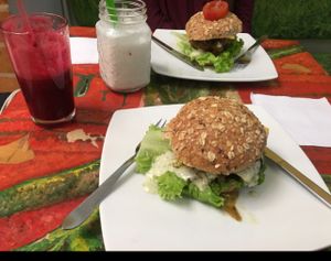 hamburguesas   at Saludpan in Medellin