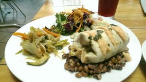 Menú vegetariano del día at Saludpan in Medellin