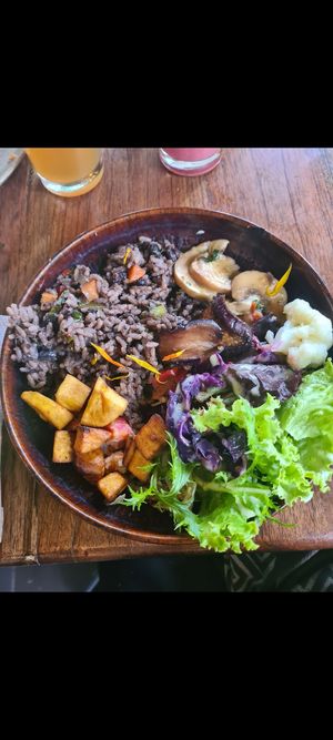 healthy bowl at Saludpan in Medellin