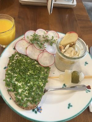 Tante Gabys Gartengeheimnis  at Vollpension in Vienna