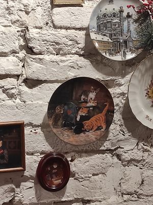 Cat plate at Vollpension in Vienna