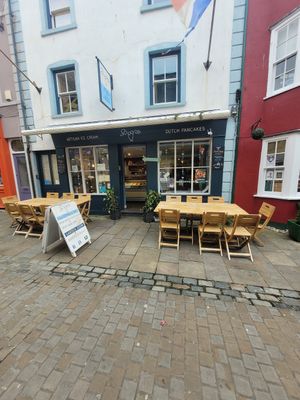 Scoops Outside at Scoops in Caernarfon