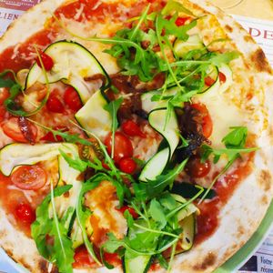 Vegan pizza at La Scaleta in Chateauroux