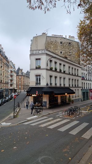The Outside at Soya Comptoir Bio in Paris