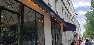 Exterior at Soya Comptoir Bio in Paris
