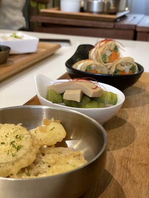 野菜天婦羅 Veggie Tempura at MUM Veggie Cafe - MUM 日常野菜料理 in Kowloon