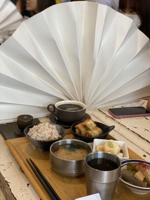Gorgeous table divider  at MUM Veggie Cafe - MUM 日常野菜料理 in Kowloon
