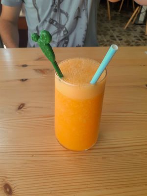 No interior, sumo natural de cenoura, laranja e gengibre. at Juntos á Mesa in Figueira Da Foz