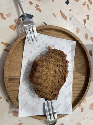 Banana bread. Vegan  at MOYA brunch in Sevilla