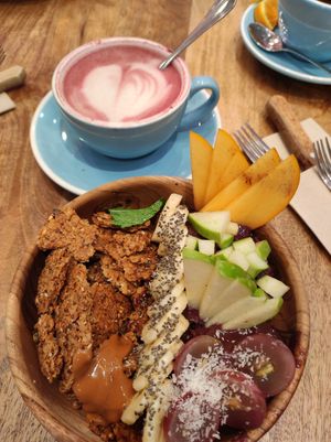  at MOYA brunch in Sevilla