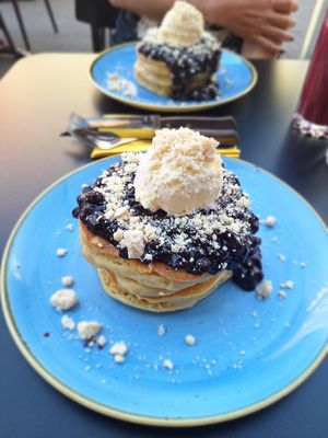 Blueberry pancakes at Seven Sundays - Osterstrasse in Hannover