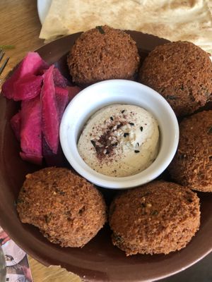 falafel w pickles & humus  at Ikrams in Konstanz