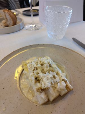 Starter 2, with asparagus at De Vijf Seizoenen in Brakel