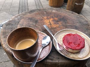 Heute, bei eisigem Wetter, mal warmen Käsekuchen.. lecker   at The Sweet Vegan in Nuremberg