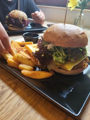  at Eskinivvach Burger in Eisenach