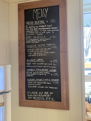 Lunch options   at Happy Foods in Oslo