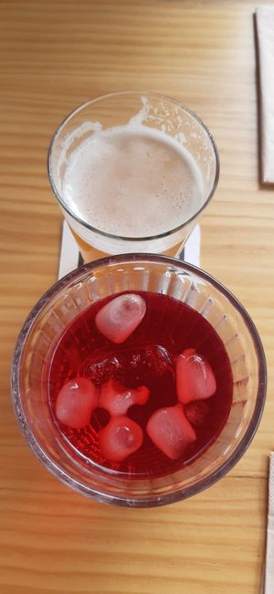 Craft beer + gooseberry juice at Insensato in Tomar