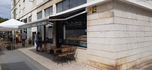 Front entry at Insensato in Tomar