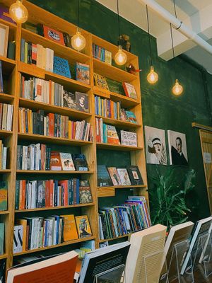 Livraria integrada 📚  at Insensato in Tomar