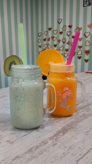 Zumos naturales at Caramello Salato Café in Malaga