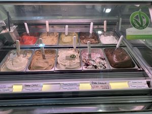 Creme, panna e cialde tutto veg!  at Gelarmony - Marcantonio Colonna in Rome