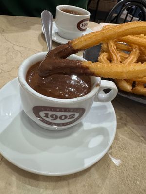 Vegan chocolate at Chocolateria 1902 in Madrid