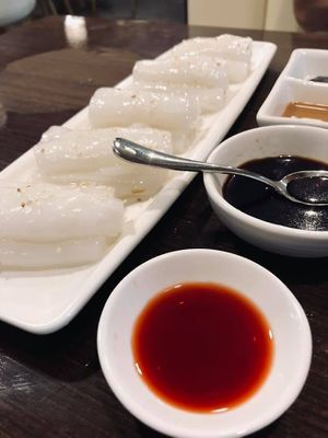 Plain Rice Noodle Rolls 懷舊布拉腸 at Veggie Kingdom 緻素坊 in Kowloon