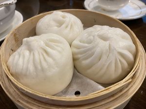 Steamed vegetable buns  at Veggie Kingdom 緻素坊 in Kowloon