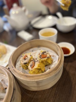 香菇燒賣（四粒）  at Veggie Kingdom 緻素坊 in Kowloon