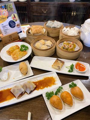 Get your belly ready  at Veggie Kingdom 緻素坊 in Kowloon