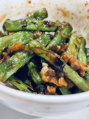 String beans with mock mince (half eaten!)  at Veggie Kingdom 緻素坊 in Kowloon