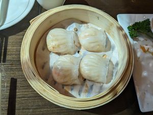 Shrimp and bamboo shoot tip dumplings at Veggie Kingdom 緻素坊 in Kowloon