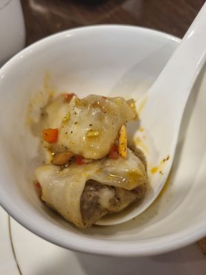 Veggie dumplings in spicy sauce at Veggie Kingdom 緻素坊 in Kowloon