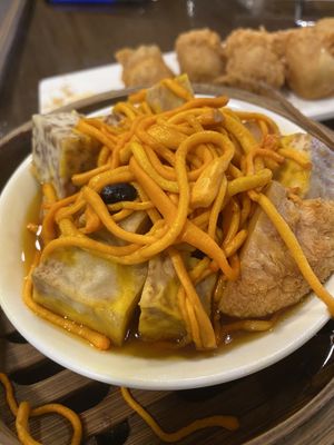 Cordycep and lions mane in one dish.. although I think they call them monkey head here.    at Veggie Kingdom 緻素坊 in Kowloon