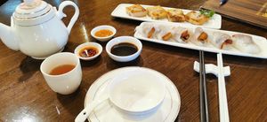 Tea included, radish cake and Chang Feung with Char Siu filling at Veggie Kingdom 緻素坊 in Kowloon