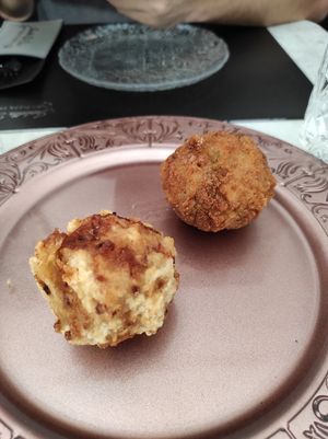 Starters at Isabella De Cham in Naples