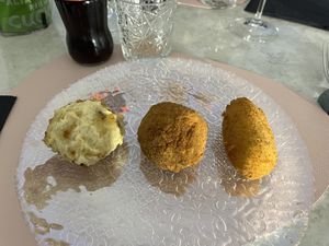   at Isabella De Cham in Naples