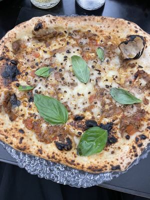 Una genovese vegana buonissima  at Isabella De Cham in Naples