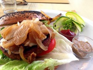bagel burger at Zoe Food in Trieste