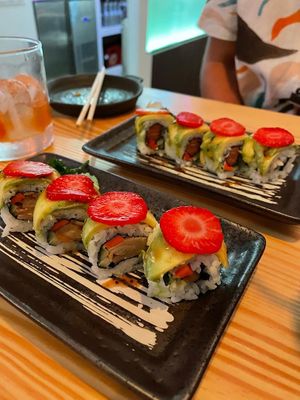 Vegan chicken sushi rolls at Niji Bar in Sitges