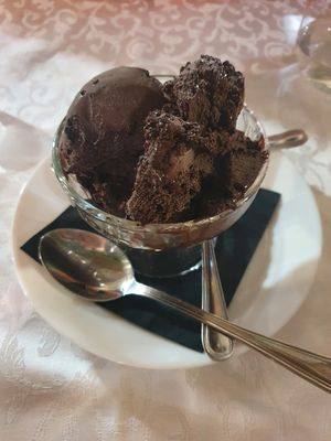 chocolate ice cream at Osteria del Lago in Bagnoregio