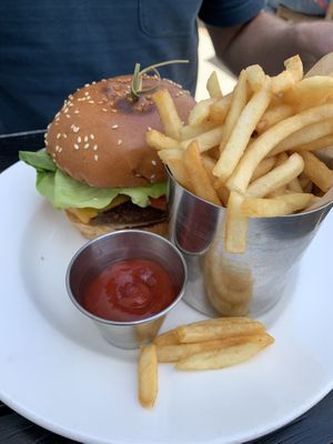 1/4 pound cheeseburger  at Margo's in Santa Monica