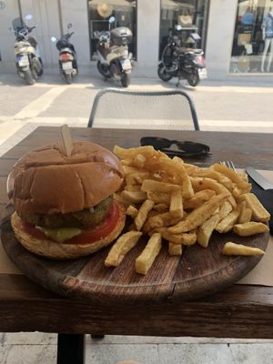veggie burger  at My Habit in Corfu