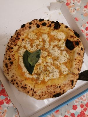 Yellow Margherita at Napoli Rush in Munich