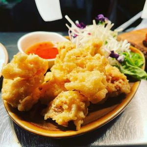 Vegan Crispy Garlic Cauliflower at Bonzai Pan Asian Kitchen in Douglas