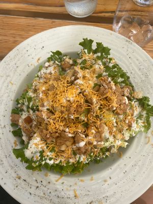 insalata Caesar vegana at Boneta in Baska