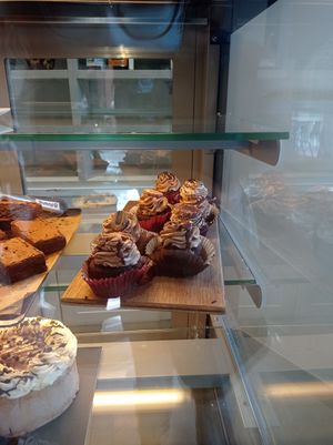 Muffins de praliné y de plátano y chocolate at La Despensa de Eva in Viladecans