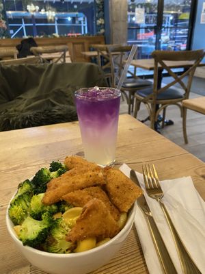 Mac and cheese with added broccoli and veg chicken   at Innocent Yesterday in New York City