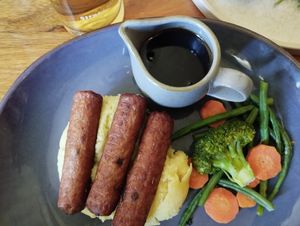  at Lorne Bar in Oban