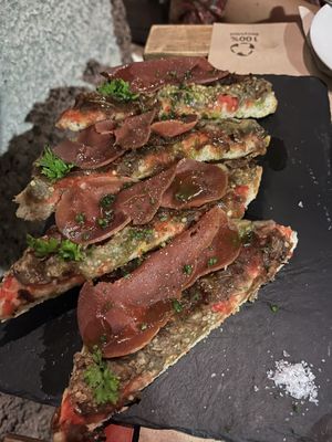 Vegan coca  at Toque de Queda in Mallorca